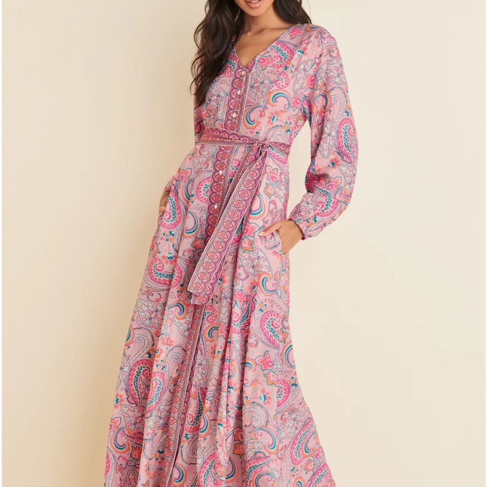 VENUS Pink Paisley Long Sleeve Dress